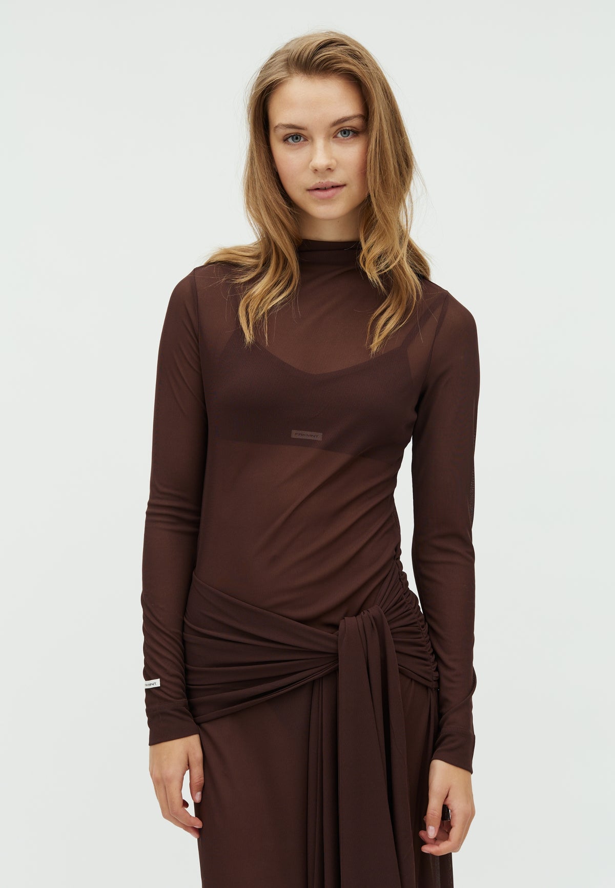 Marcelli-F_Dark Brown_Model_1