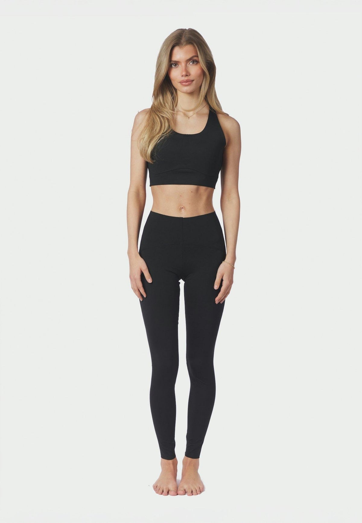 167130 Dutta Top_Black_Model_3