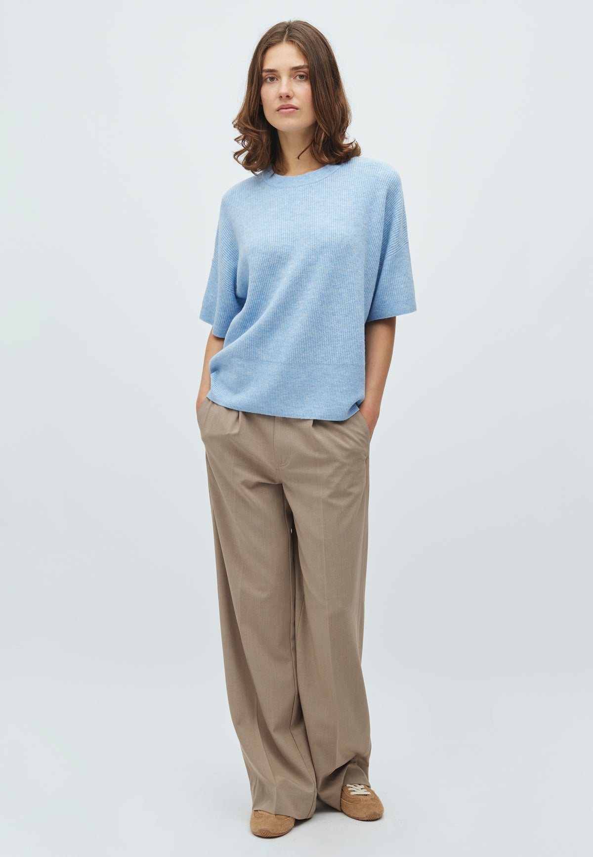Gillian SS-M_Classic Light Blue_Model_3