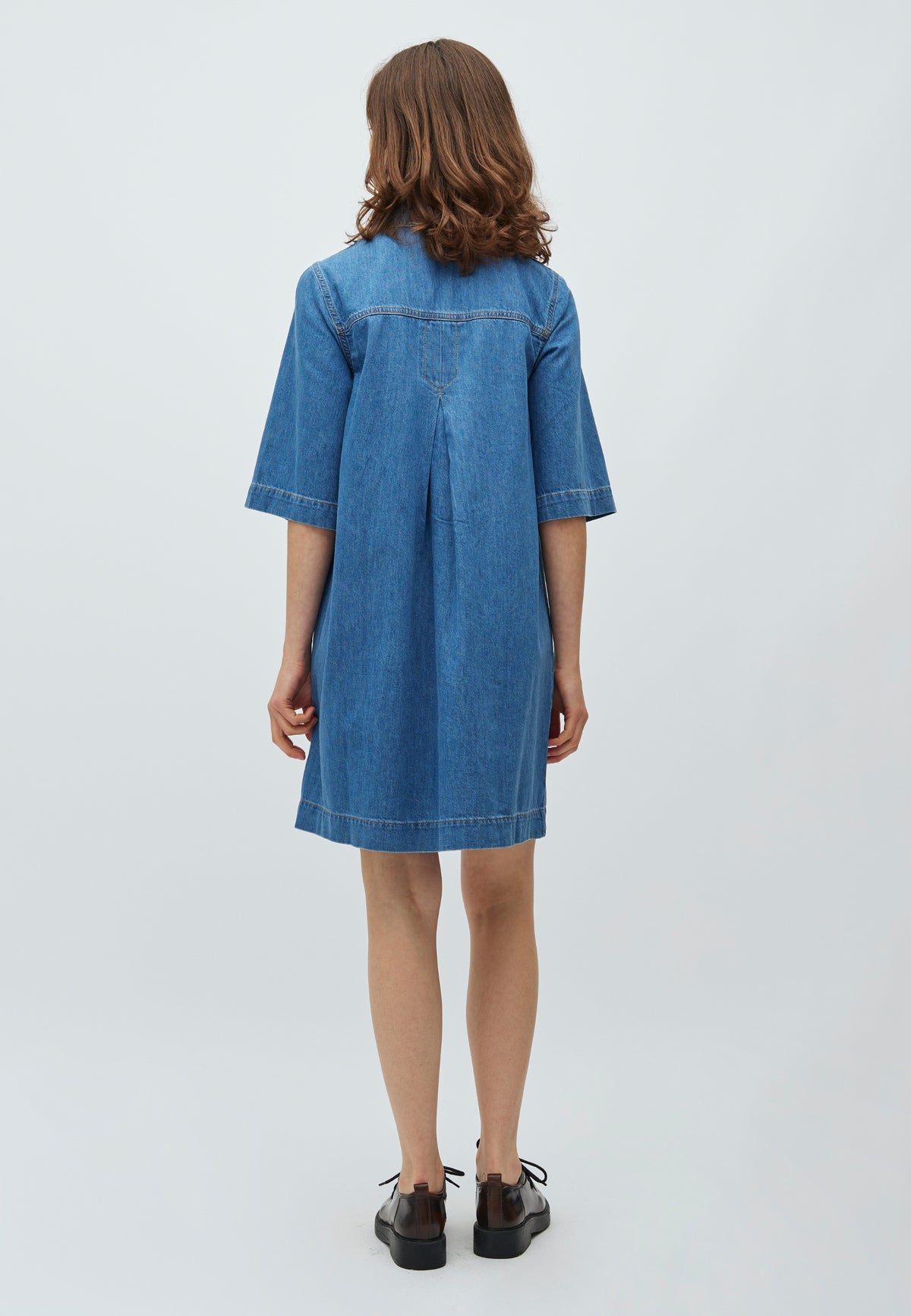 Mira-G_Mid vintage blue_Model_2