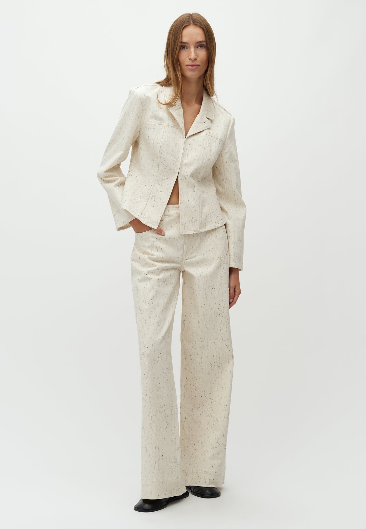 Alice-M_Summer Twill_Model_3