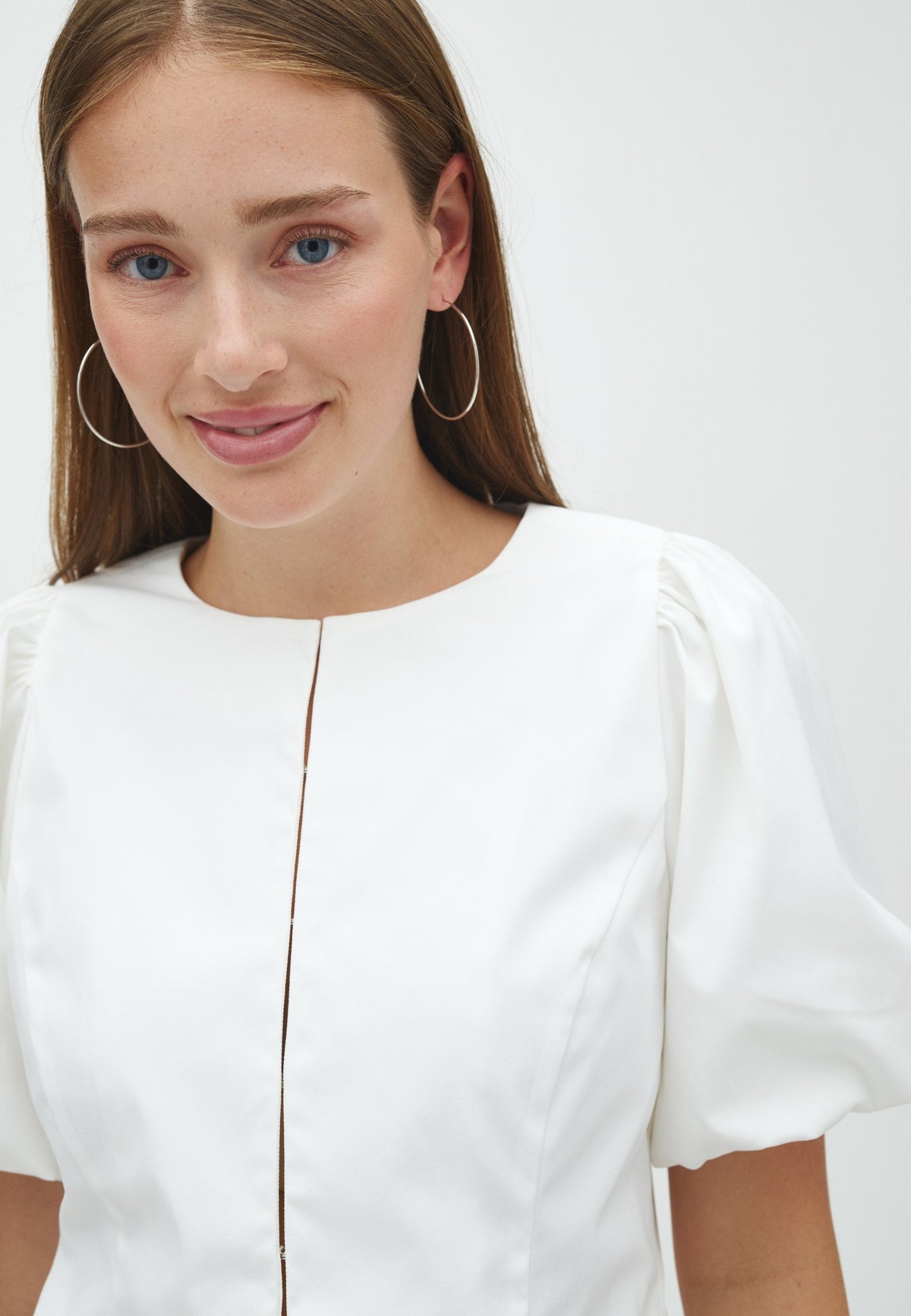 169512 Panela Solid Blouse_Off White_Model_1