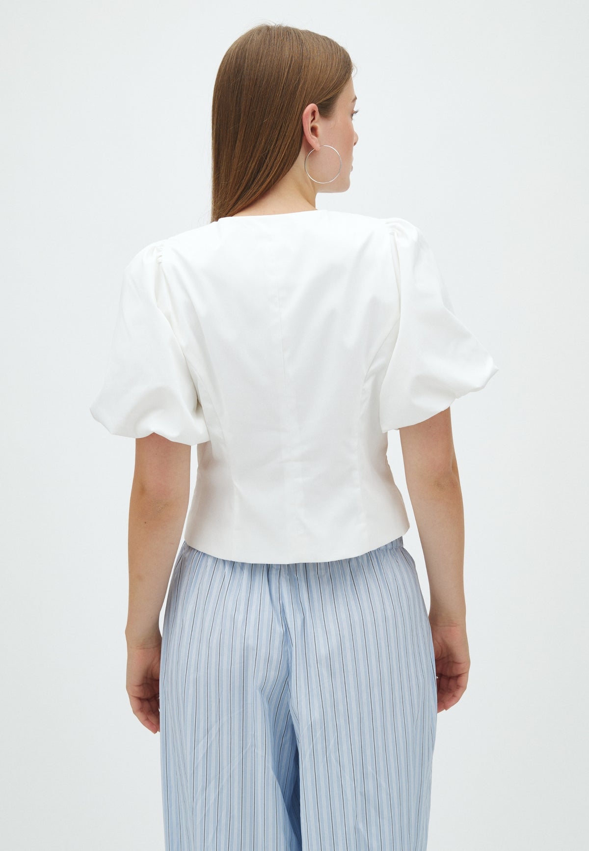 169512 Panela Solid Blouse_Off White_Model_2