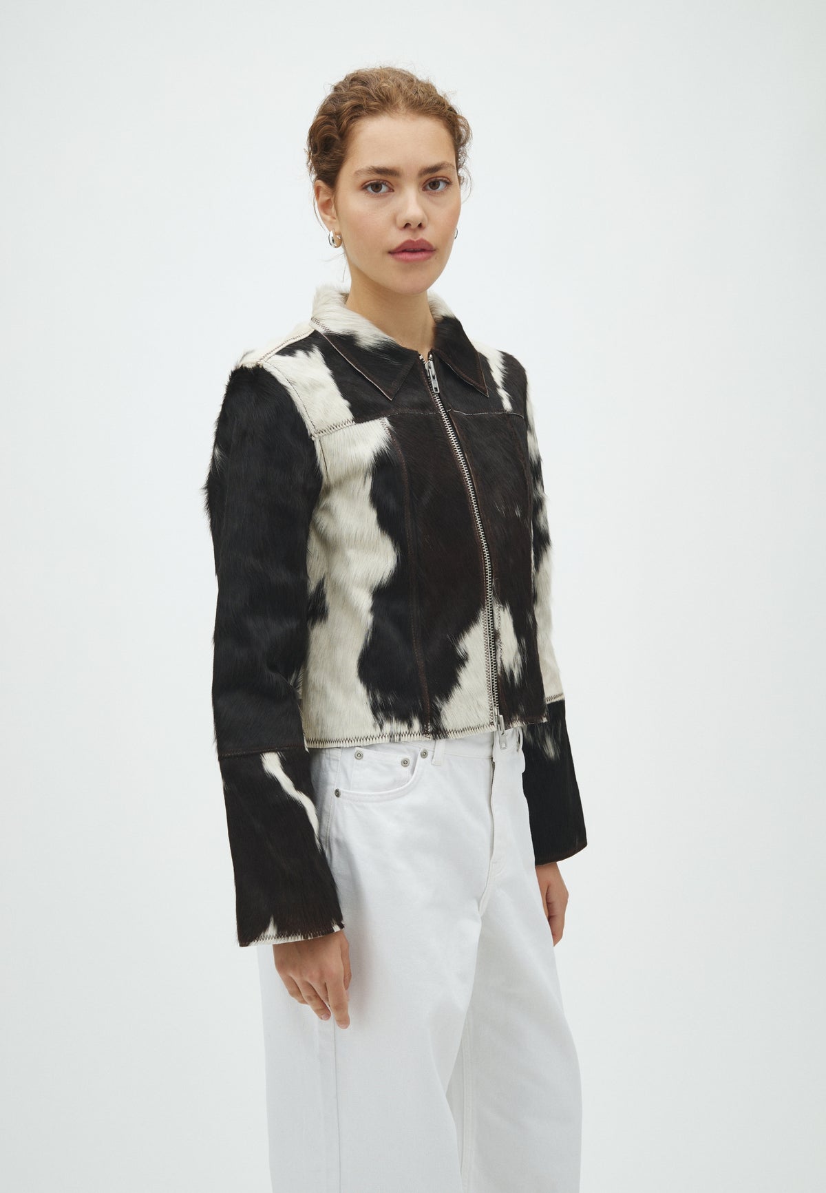 Joline-M_Brown Cow_Model_1