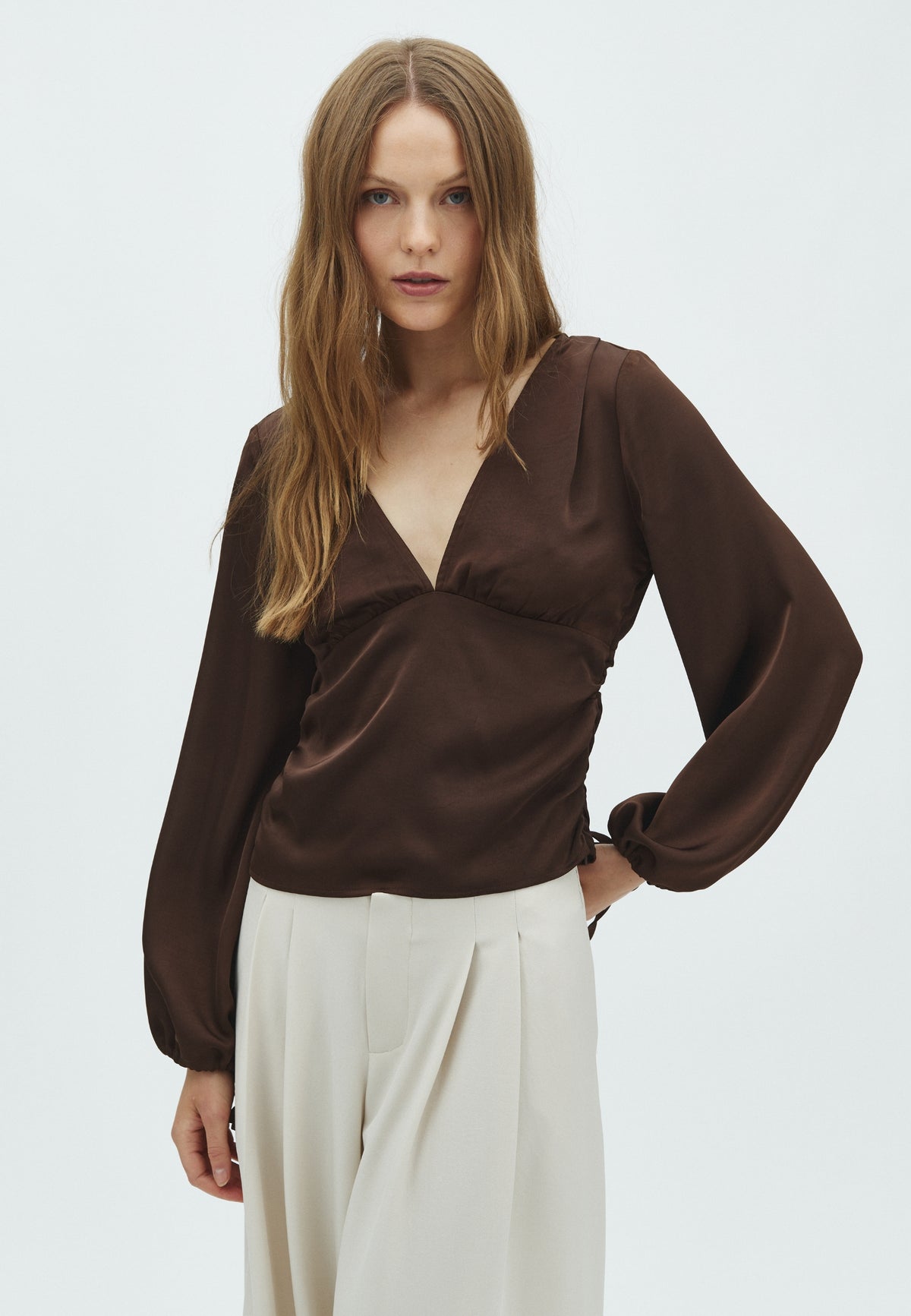 Berdette-F_Deep Espresso_Model_0