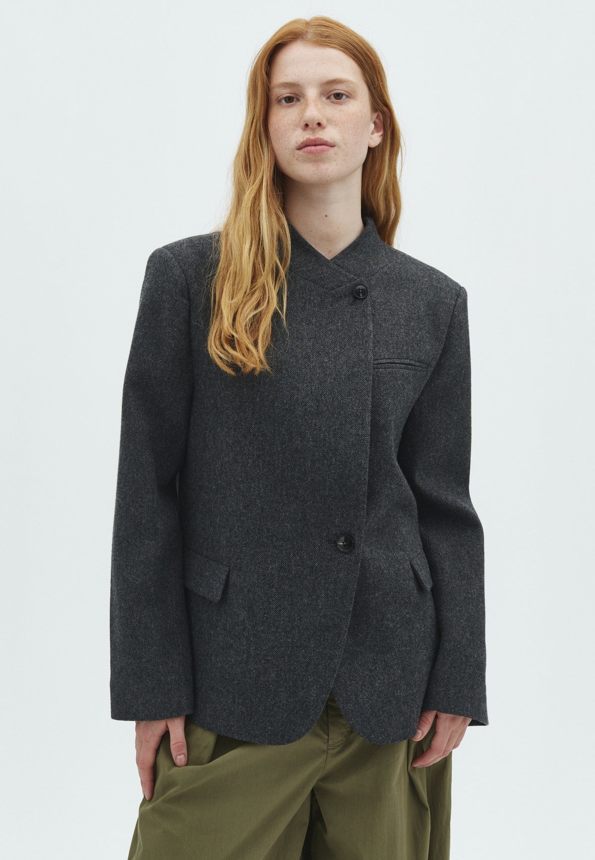 170034 Terine Structure Twill Blazer_Antracit_Model_1
