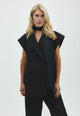 Marikka-M_Black_Model_0