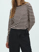 Suvi-M_Java Sugar Stripe_Model_